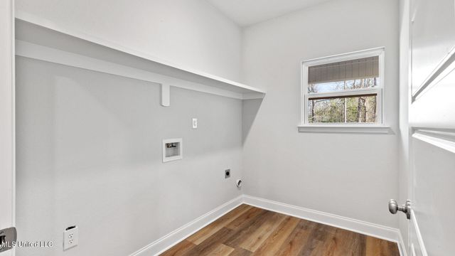 6640 Palm Pointe Drive, Ocean Springs, MS 39564