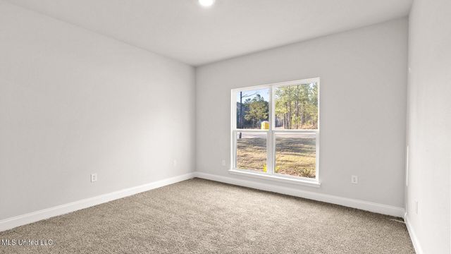 6640 Palm Pointe Drive, Ocean Springs, MS 39564