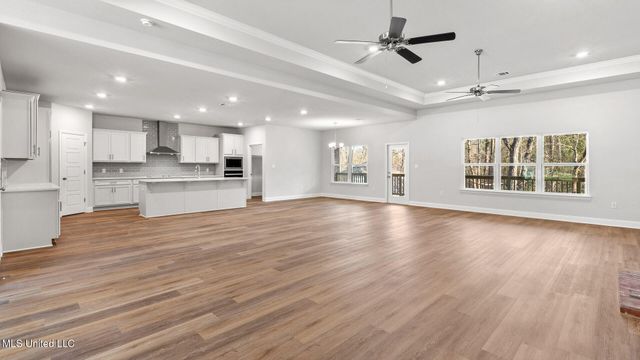6640 Palm Pointe Drive, Ocean Springs, MS 39564