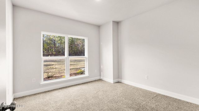 6640 Palm Pointe Drive, Ocean Springs, MS 39564