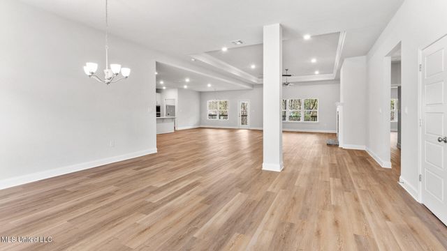 6640 Palm Pointe Drive, Ocean Springs, MS 39564