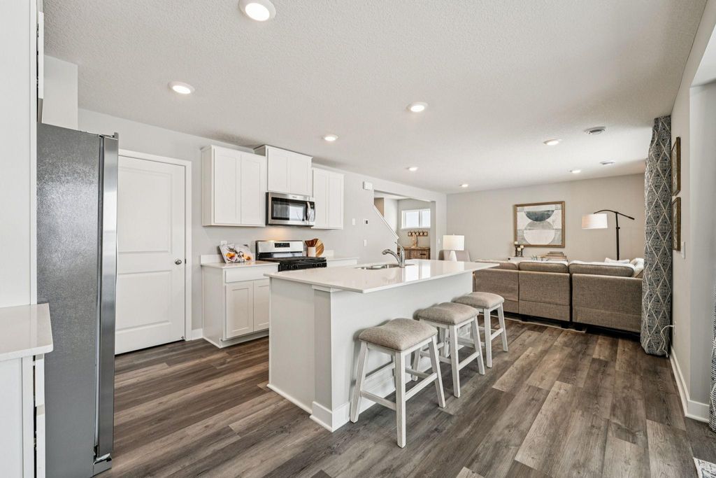 2076 Clearwater Terrace, Shakopee, MN 55379 — photo 2