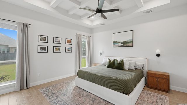 2613 Mallinckrodt, New Braunfels, TX 78132