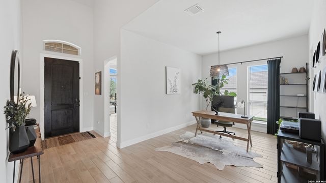 2613 Mallinckrodt, New Braunfels, TX 78132