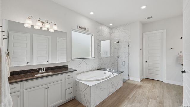 2613 Mallinckrodt, New Braunfels, TX 78132