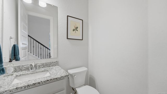 2613 Mallinckrodt, New Braunfels, TX 78132