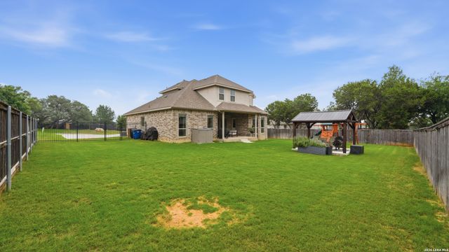 2613 Mallinckrodt, New Braunfels, TX 78132