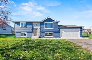 1110 Eulaine Circle, Hammond, WI 54015