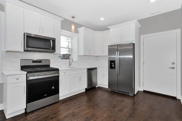 1113 S Taylor Avenue, Oak Park, IL 60304