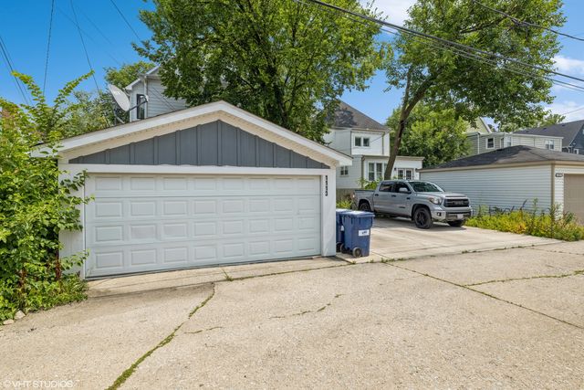 1113 S Taylor Avenue, Oak Park, IL 60304