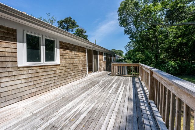 63 White Rock Road, Yarmouth Port, MA 02675