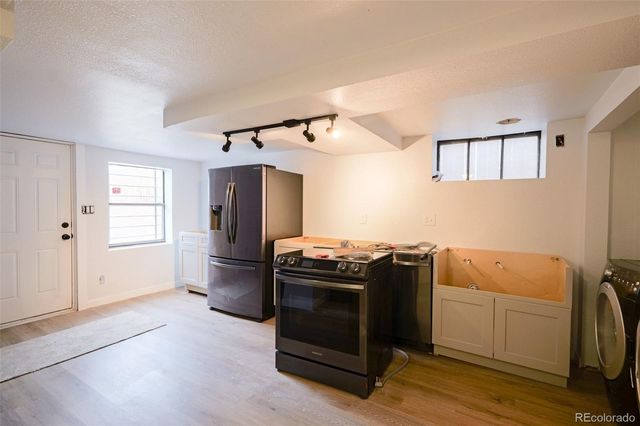 1535 S University Boulevard, Denver, CO 80210