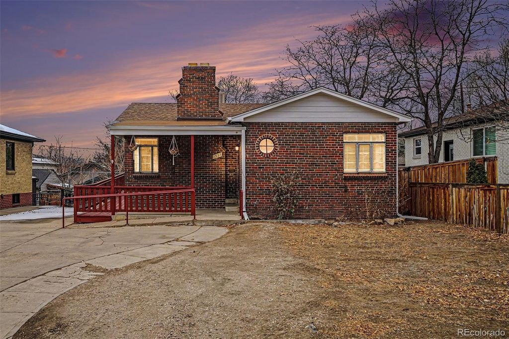 1535 S University Boulevard, Denver, CO 80210