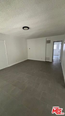 8759 Tobias Avenue apt 05, Los Angeles, CA 91402