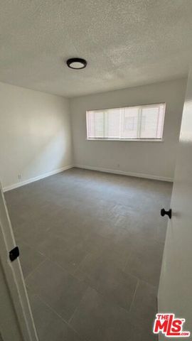 8759 Tobias Avenue apt 05, Los Angeles, CA 91402