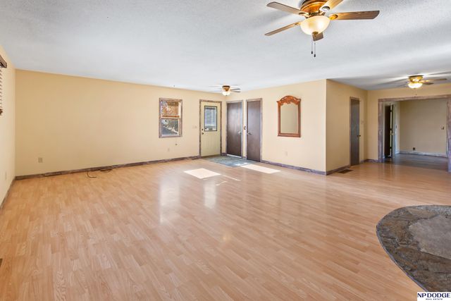 16297 16 County Road, Blair, NE 68008