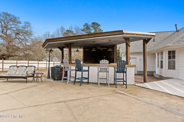 3022 Pine Hill Drive SW, Shallotte, NC 28470