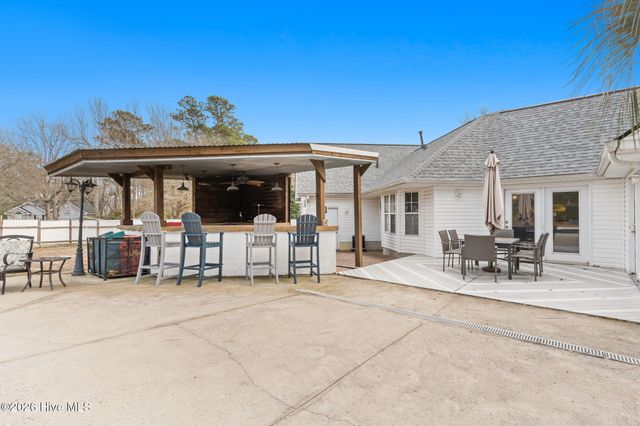 3022 Pine Hill Drive SW, Shallotte, NC 28470