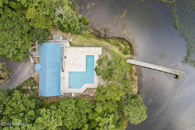 3022 Pine Hill Drive SW, Shallotte, NC 28470