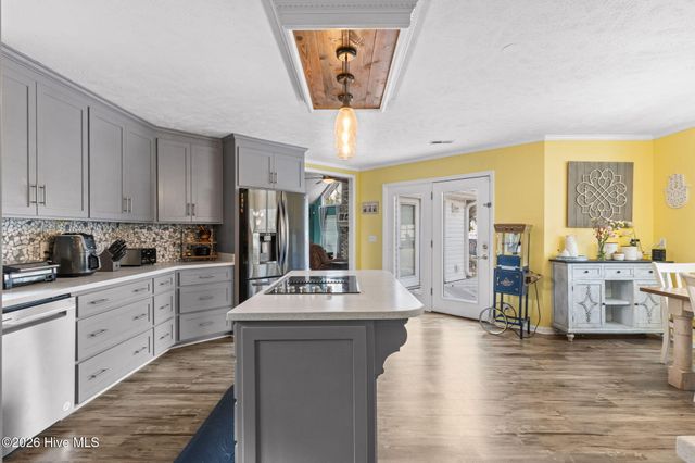 3022 Pine Hill Drive SW, Shallotte, NC 28470