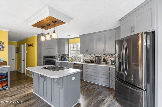 3022 Pine Hill Drive SW, Shallotte, NC 28470