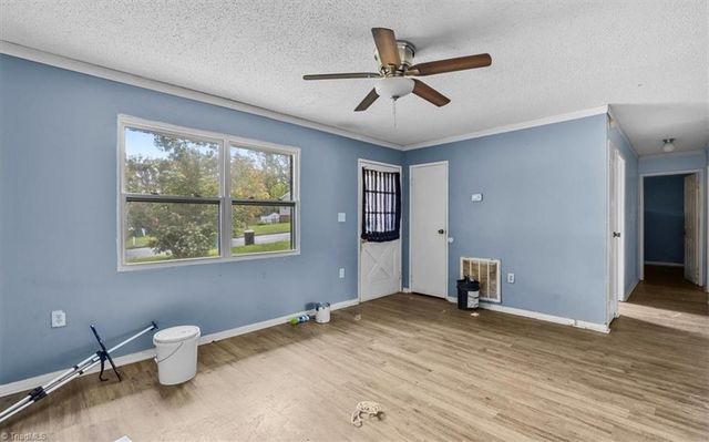 1501 Kingsway Drive, High Point, NC 27260
