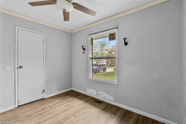 1501 Kingsway Drive, High Point, NC 27260