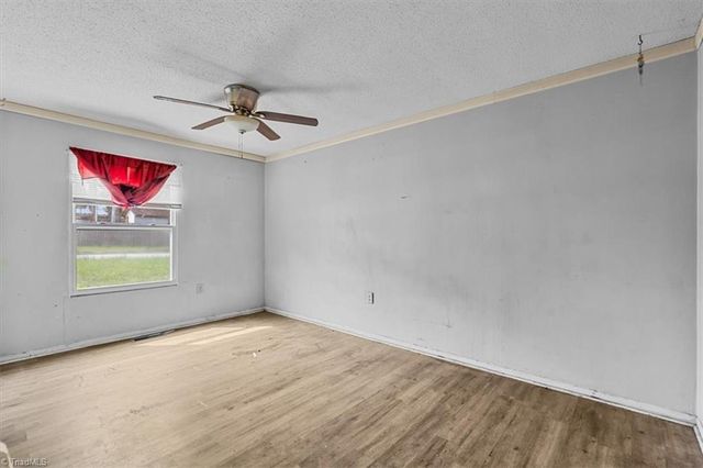1501 Kingsway Drive, High Point, NC 27260