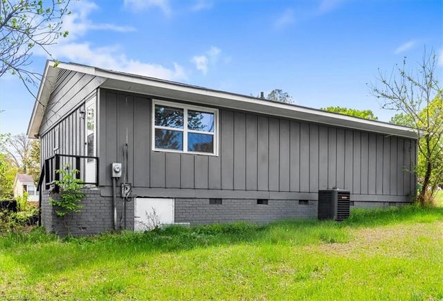 1501 Kingsway Drive, High Point, NC 27260