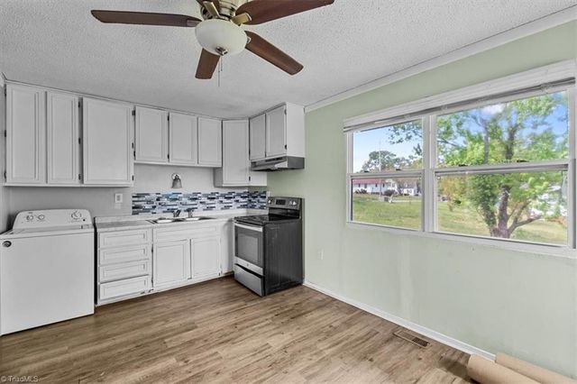 1501 Kingsway Drive, High Point, NC 27260