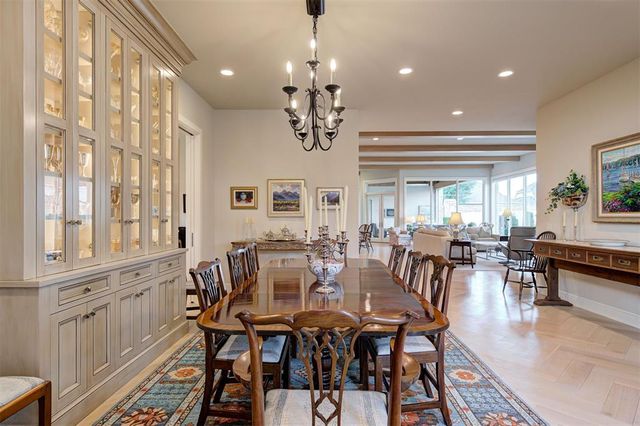 1121 Cumberland Court, Nichols Hills, OK 73116