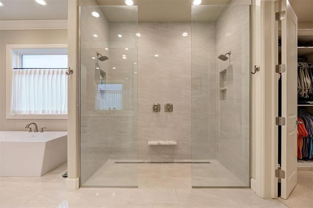 1121 Cumberland Court, Nichols Hills, OK 73116