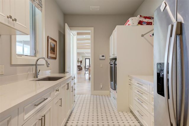 1121 Cumberland Court, Nichols Hills, OK 73116