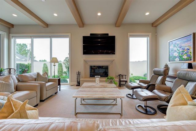 1121 Cumberland Court, Nichols Hills, OK 73116