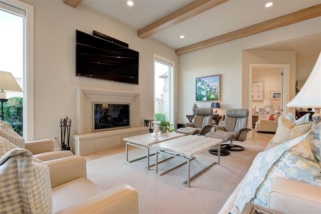 1121 Cumberland Court, Nichols Hills, OK 73116