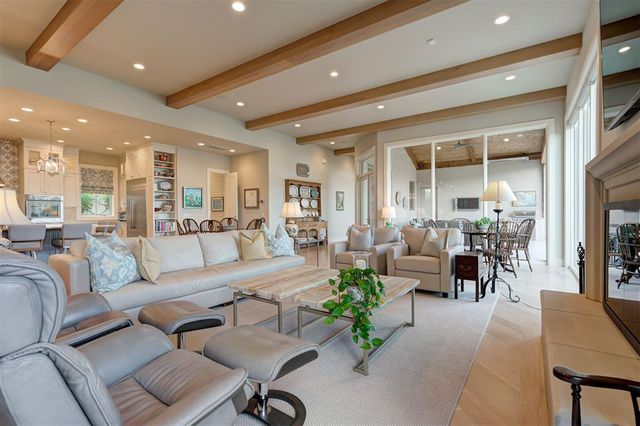 1121 Cumberland Court, Nichols Hills, OK 73116