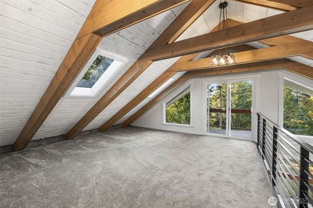 728 Tillamuk Drive, La Conner, WA 98257