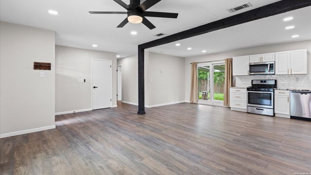7222 GLEN HVN, San Antonio, TX 78239