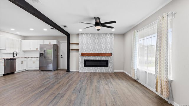 7222 GLEN HVN, San Antonio, TX 78239