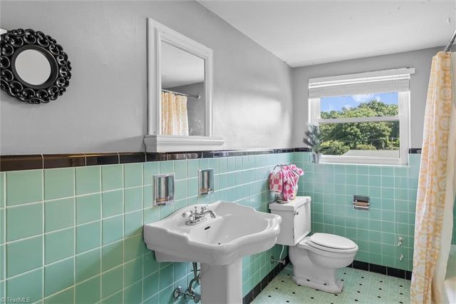 124 Orchard Street, Mount Airy, NC 27030