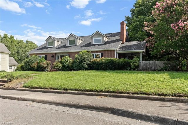 124 Orchard Street, Mount Airy, NC 27030