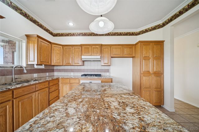 22615 Ns 4058 Road, Nowata, OK 74048