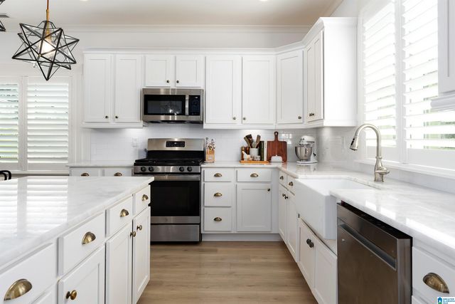 3428 CHATHAM CIRCLE, Trussville, AL 35173