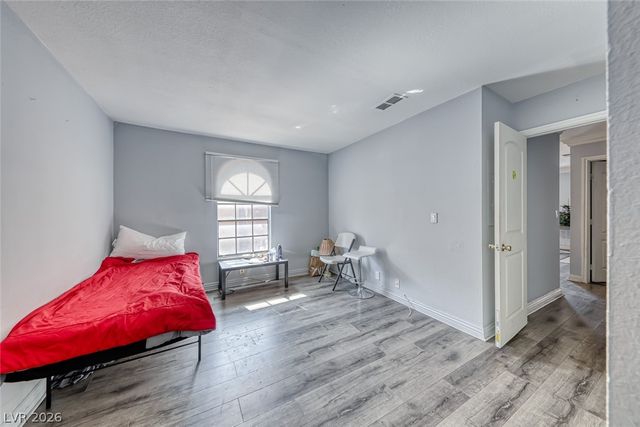 4050 Pacific Harbors Drive 245, Las Vegas, NV 89121