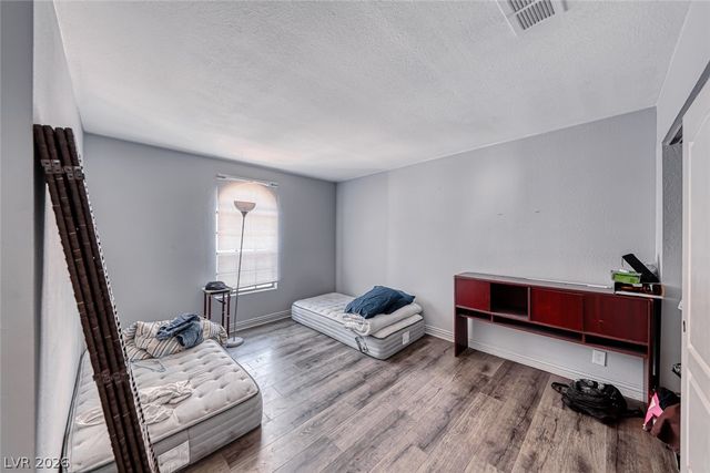 4050 Pacific Harbors Drive 245, Las Vegas, NV 89121