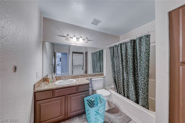 4050 Pacific Harbors Drive 245, Las Vegas, NV 89121