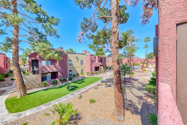 4050 Pacific Harbors Drive 245, Las Vegas, NV 89121