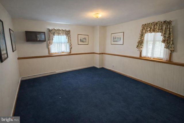 301 LEAF AVE, Bellmawr, NJ 08031