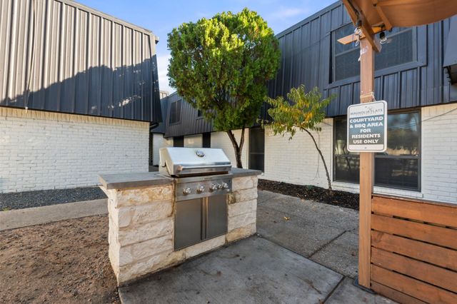 1720 Wooten Park DR 206, Austin, TX 78757