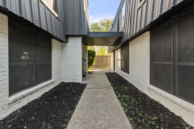 1720 Wooten Park DR 206, Austin, TX 78757